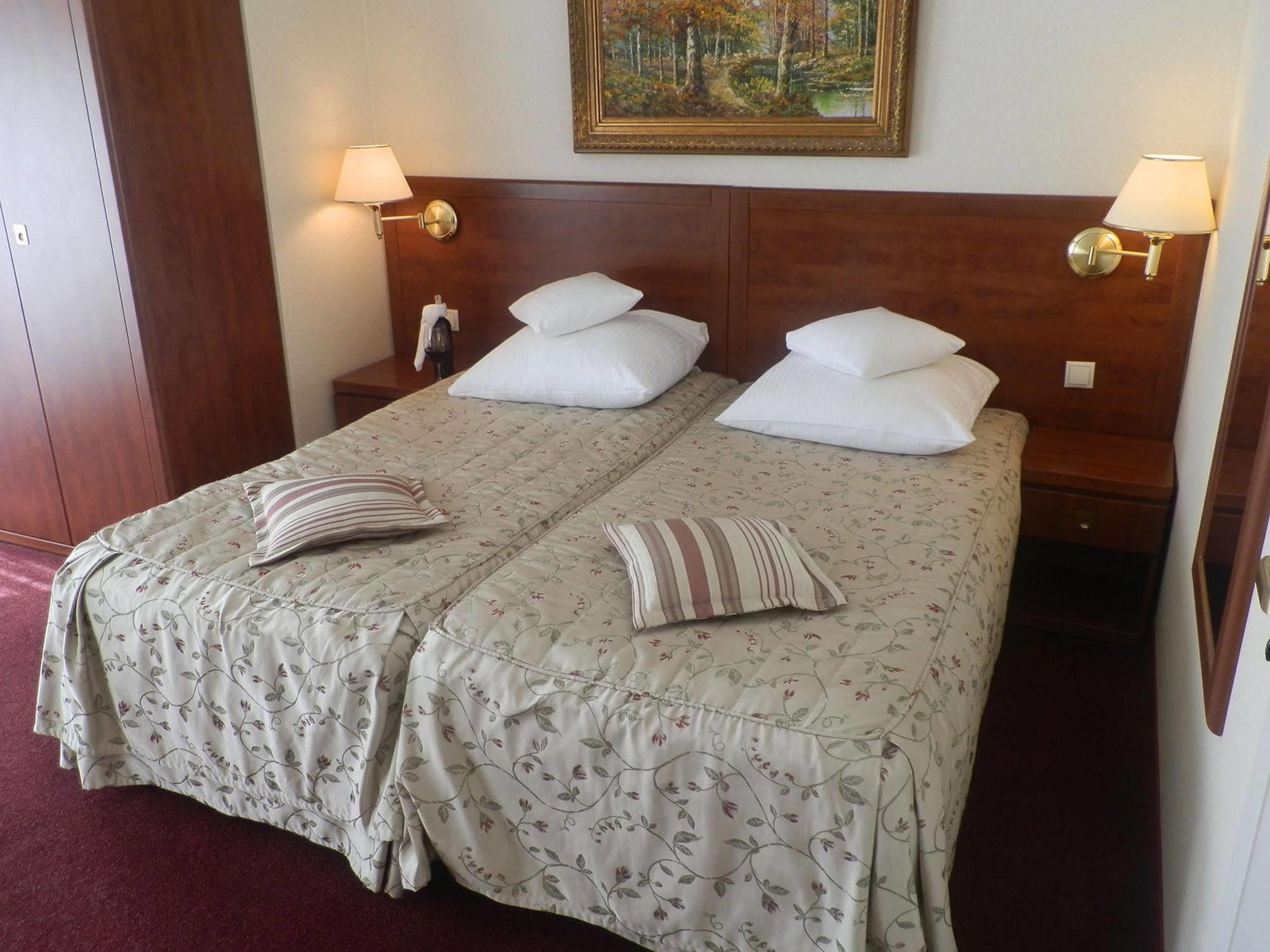 מיילנו Willa Alexander Resort & Spa - Caloroczny Kryty Basen מראה חיצוני תמונה