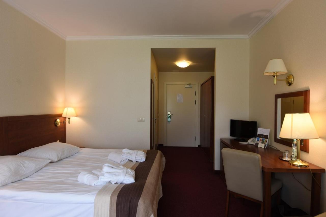 מיילנו Willa Alexander Resort & Spa - Caloroczny Kryty Basen מראה חיצוני תמונה
