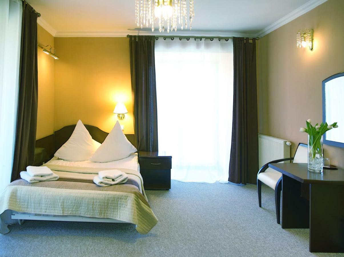 מיילנו Willa Alexander Resort & Spa - Caloroczny Kryty Basen מראה חיצוני תמונה